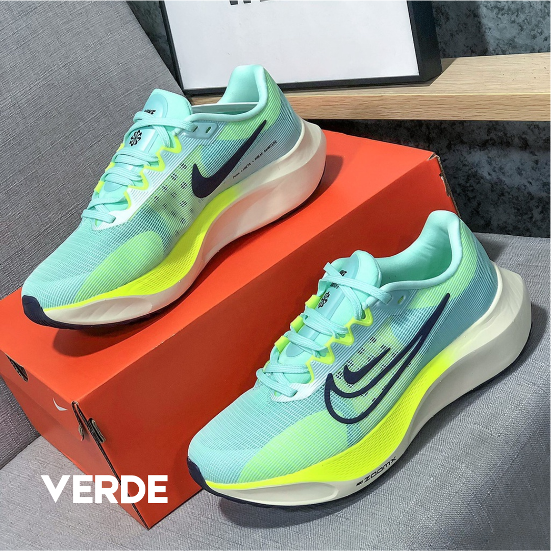Tennis running NK zoom fly 5 Generación Dama