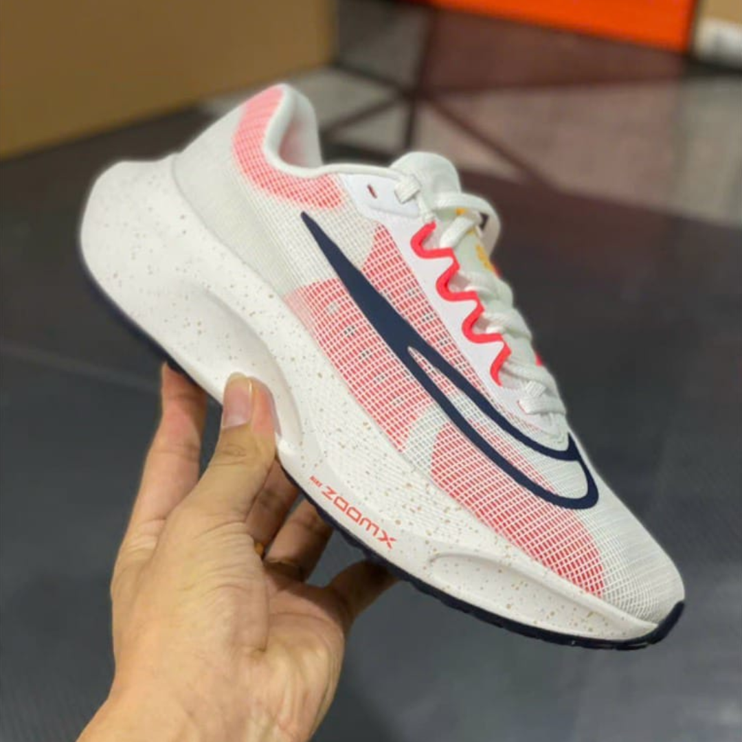 Tennis Dama running NK zoom fly 5 Generación