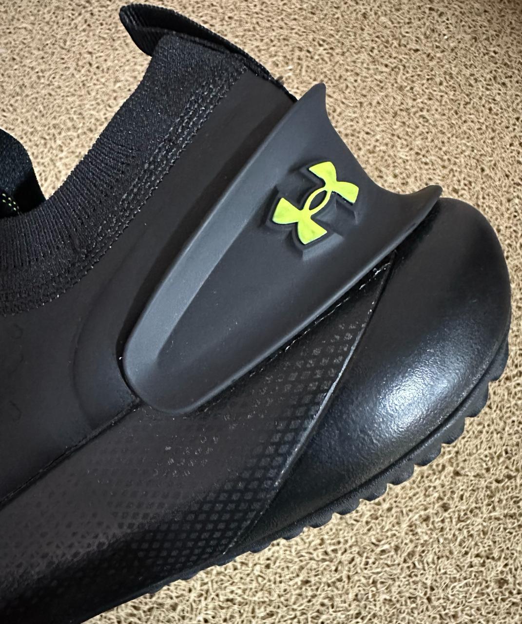 TENIS UNDER ARMOUR