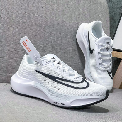 Tennis Dama running NK zoom fly 5 Generación